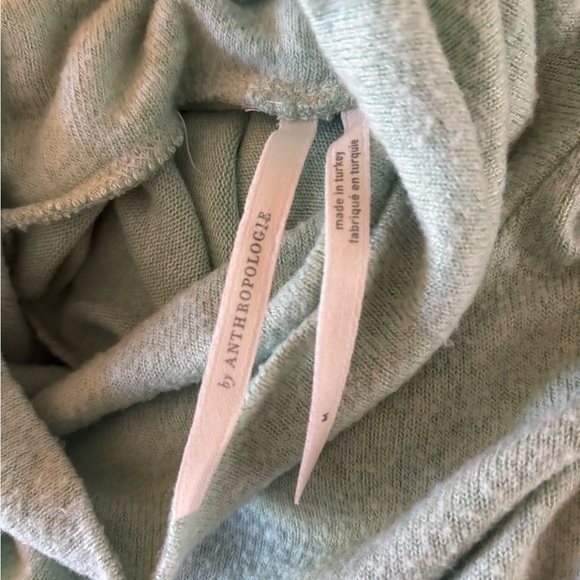 Anthropologie Puff Sleeved Turtleneck Soft Knit Sweater Mint Green Size: M - Picture 9 of 9